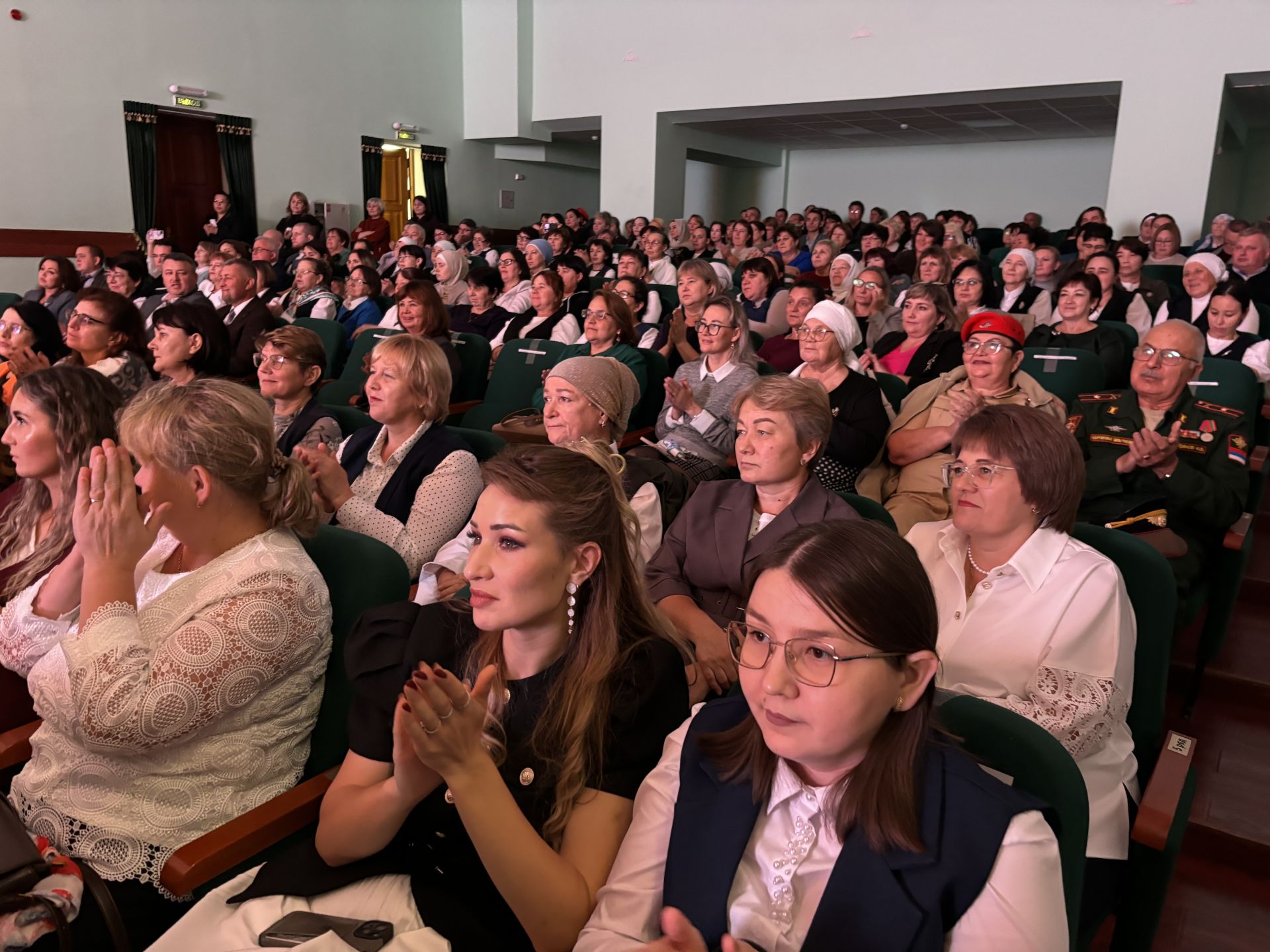 В Кайбицах состоялось торжественное мероприятие, посвящённое Дню учителя