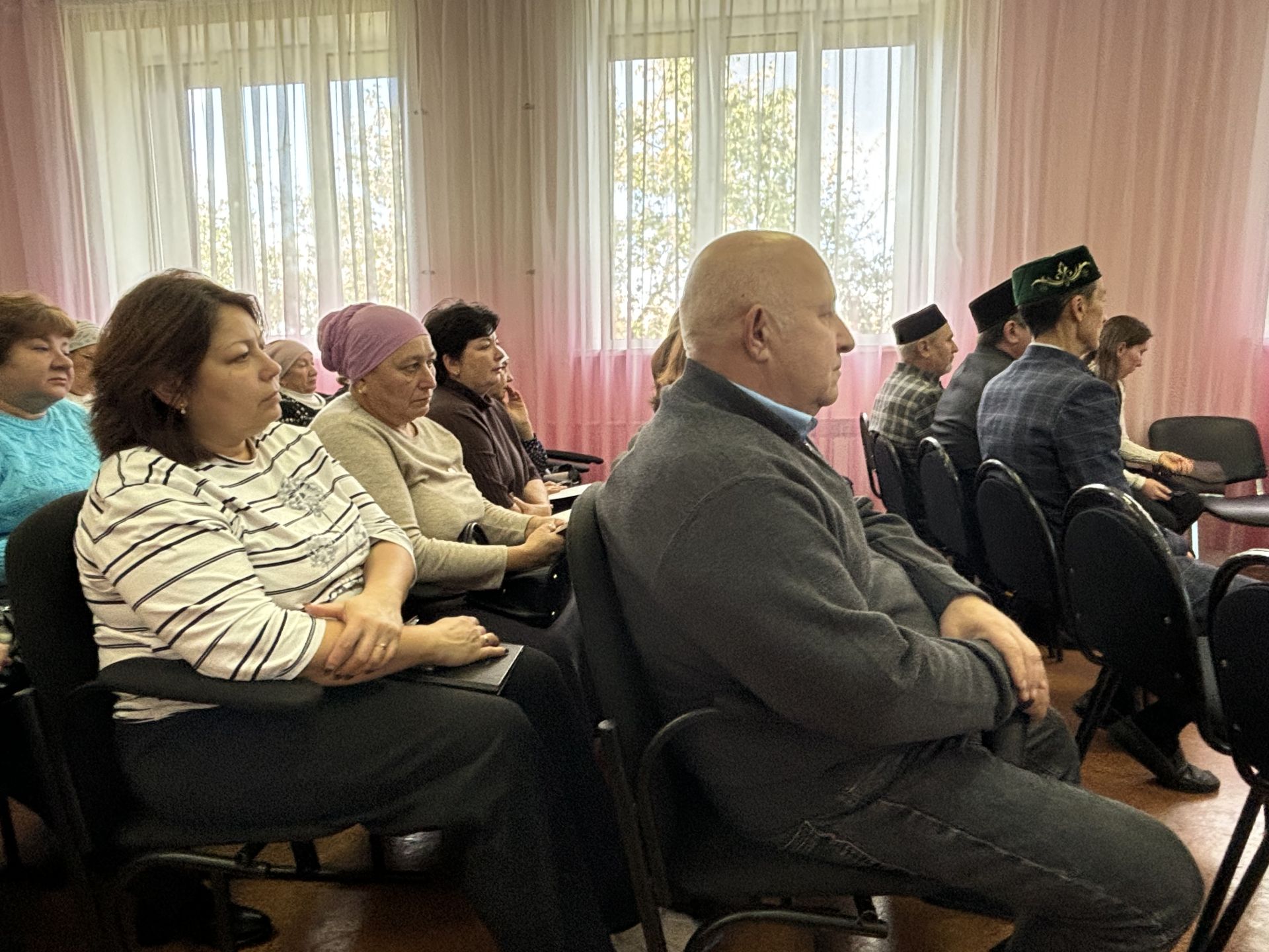 В Кайбицах обсудили сохранение истории семей и создание родословных