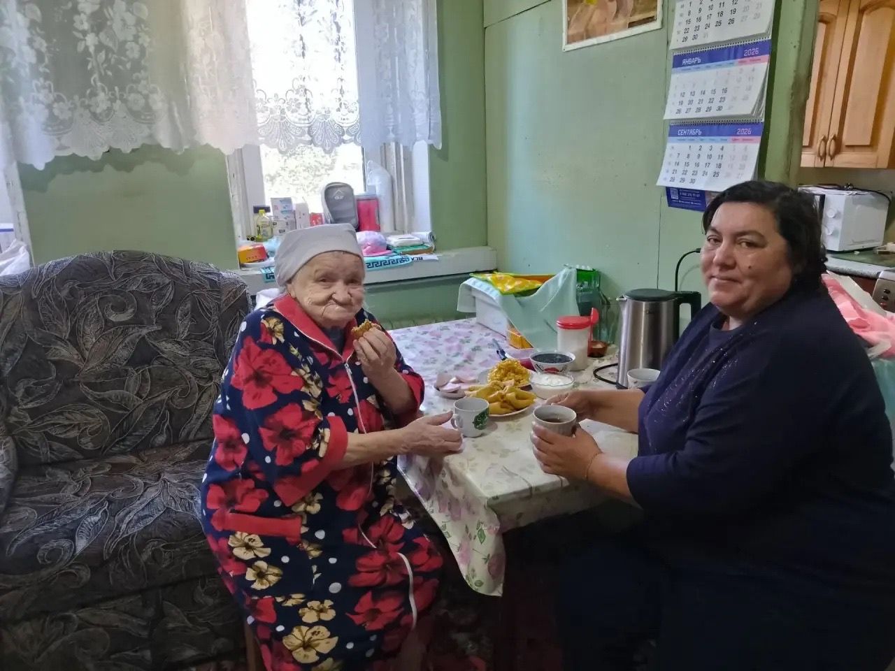 Тепло души за чашкой чая: в Кайбицком районе чествовали пожилых граждан