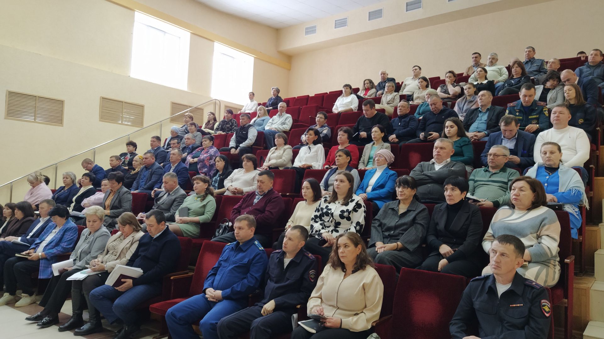 В прошлом году в Кайбицком районе в дорожных авариях погибли четыре человека: цифры озвучили на расширенном заседании комиссии по безопасности дорожного движения