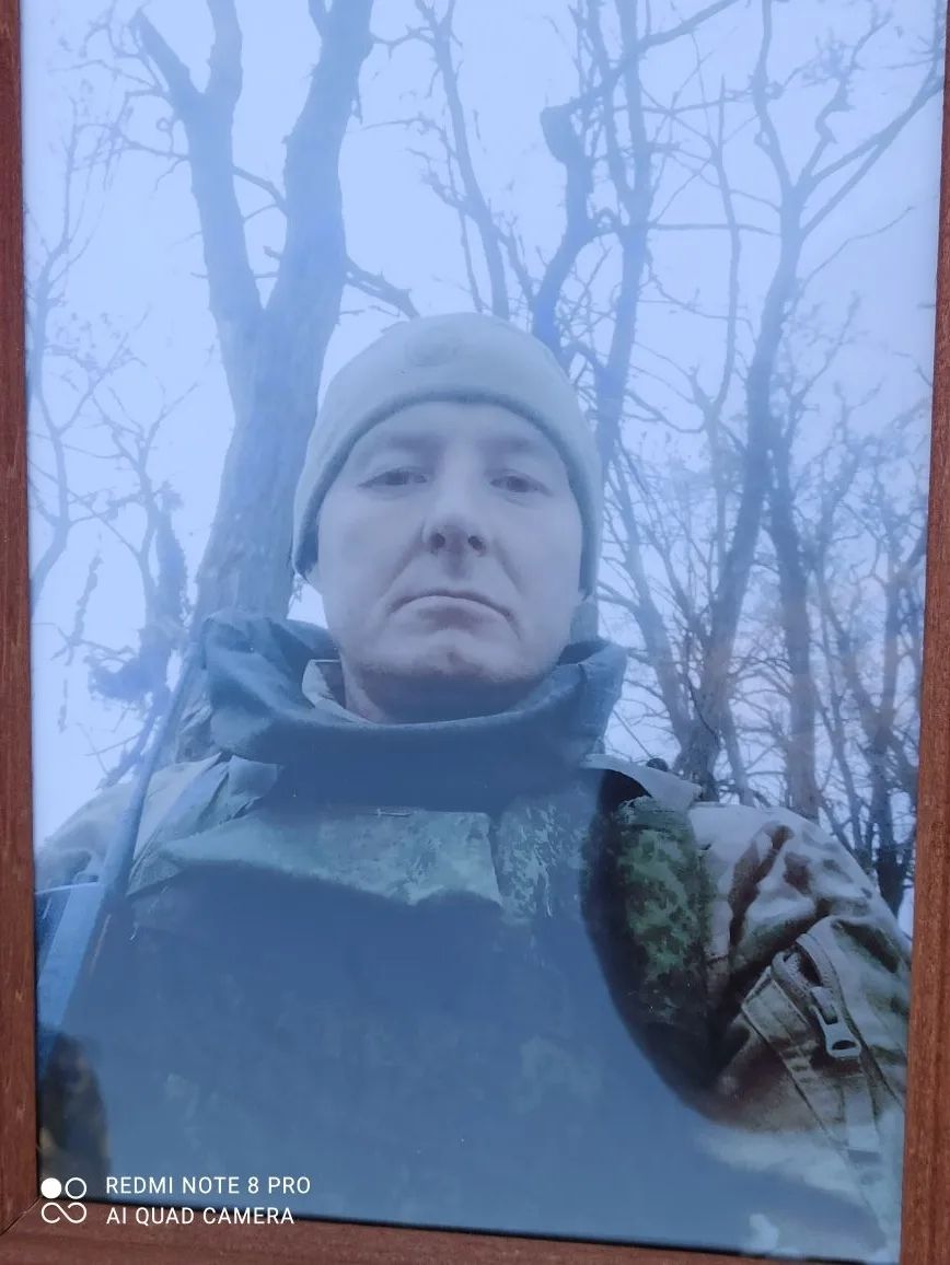 В Малых Мемях в последний путь проводили бойца, погибшего в спецоперации