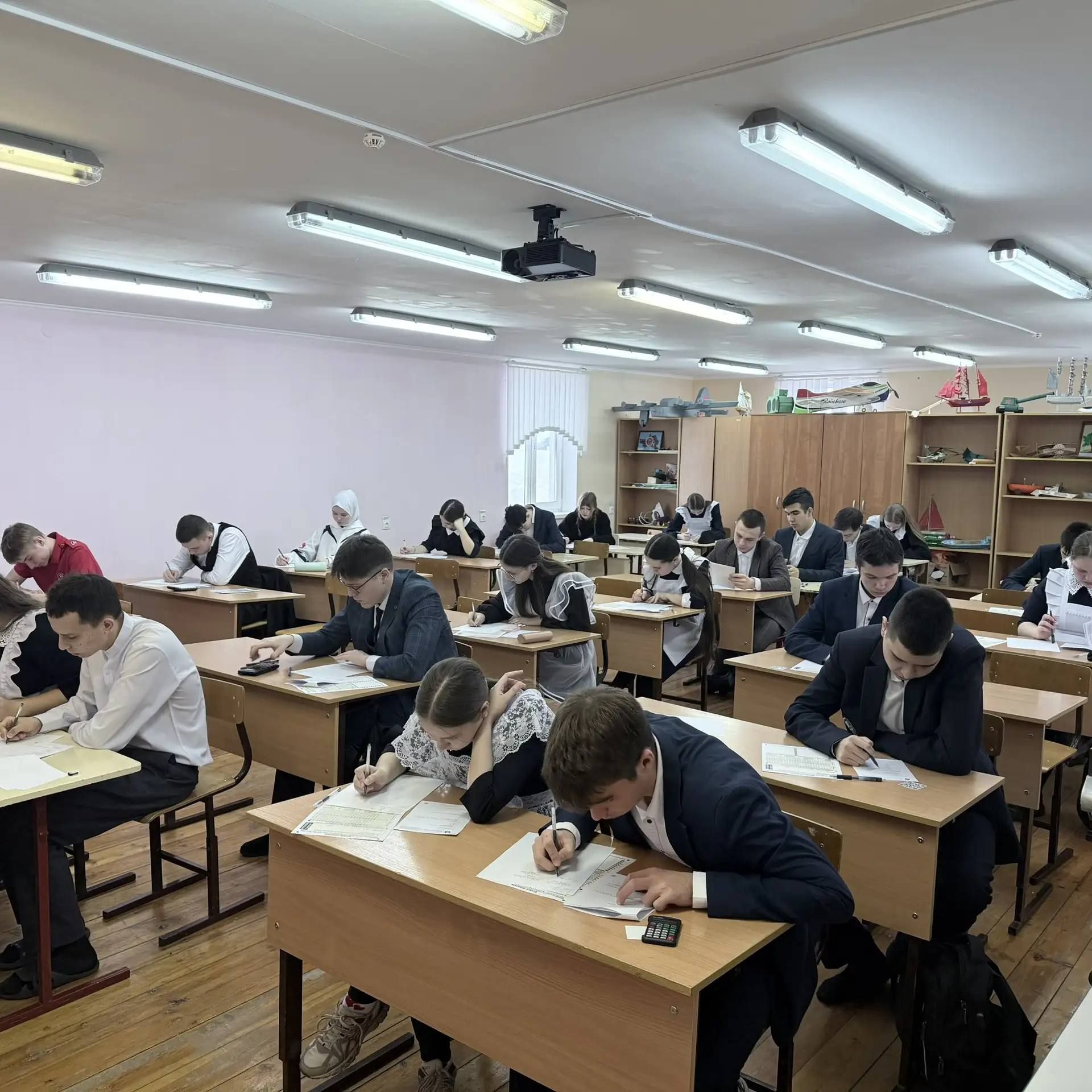 Кайбицкие школьники приняли участие в олимпиаде «Будущее большой химии»