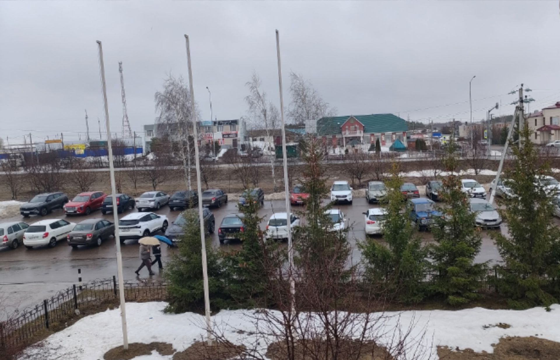 В Татарстане в понедельник ожидаются дожди, мокрый снег и порывистый ветер