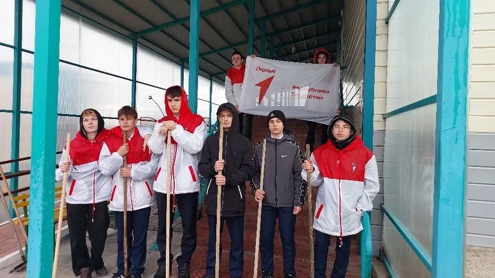 Связь поколений: активисты «Движения Первых» в гостях у Кайбицкого дома-интерната
