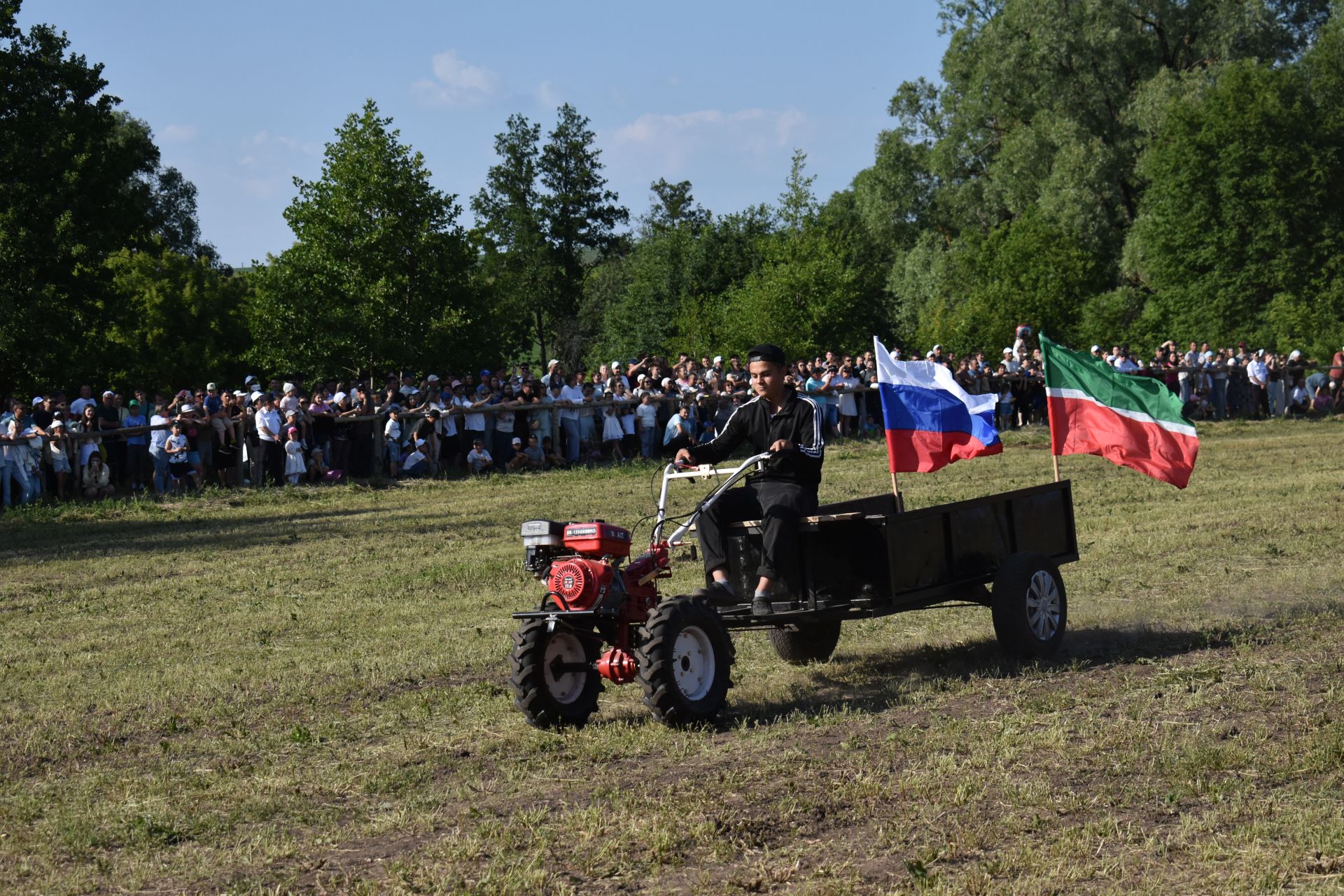 Россия көне уңаеннан Ябалакта Сабан туе гөрләде