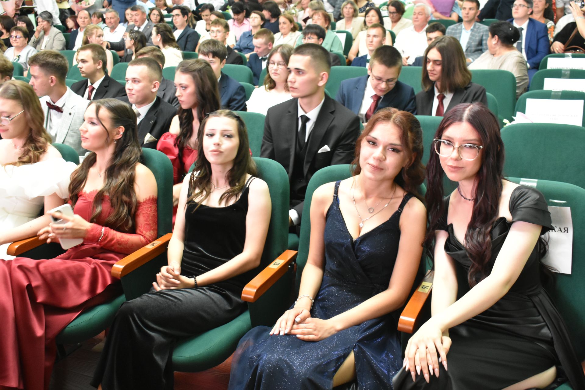 В Кайбицком районе состоялся единый выпускной