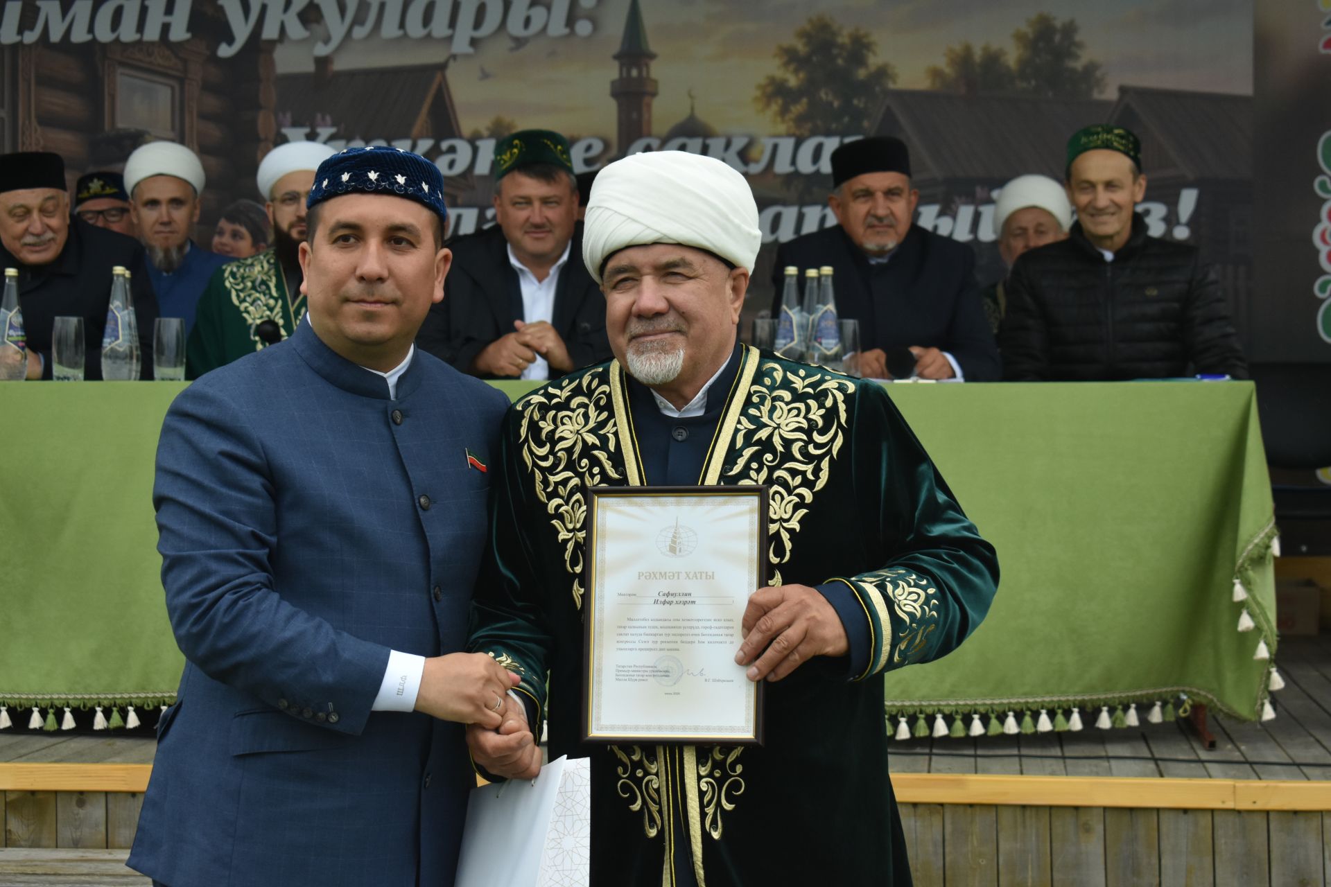 Тарихка таянып, киләчәккә юл: Кошманда сөннәтчелек традицияләренә багышланган фәнни-гамәли конференция узды