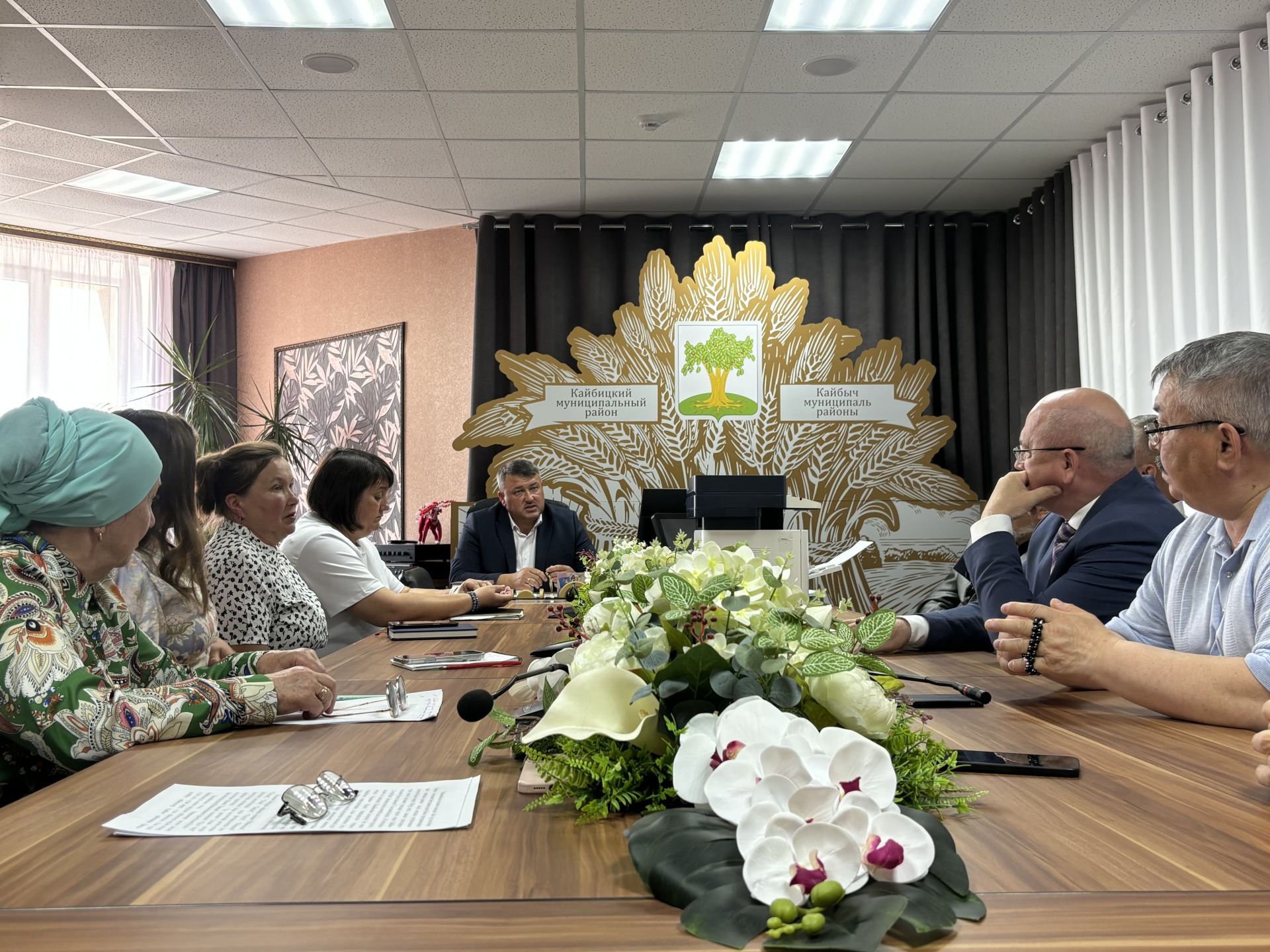 Үз өемдә — үз көем: Конгресс вәкилләре Кайбыч тормышы белән танышты