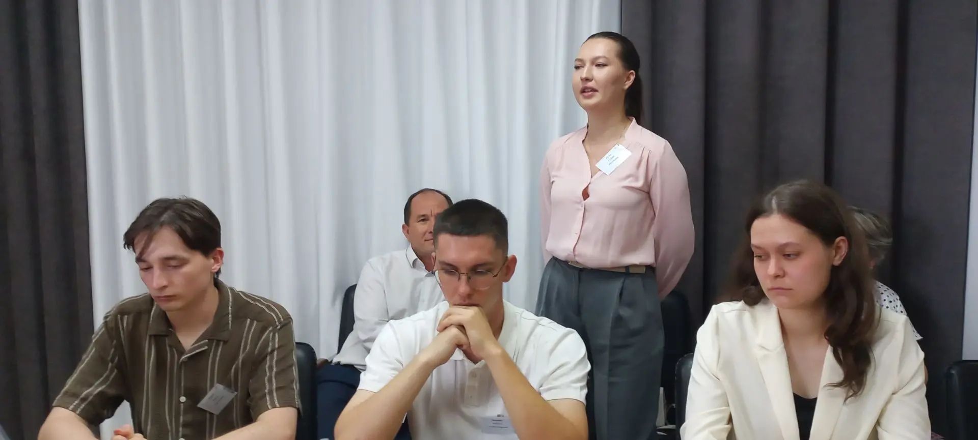 Кайбыч районы башлыгы югары уку йортларын максатчан  юллама белән тәмамлап кайткан яшь белгечләр белән очрашты