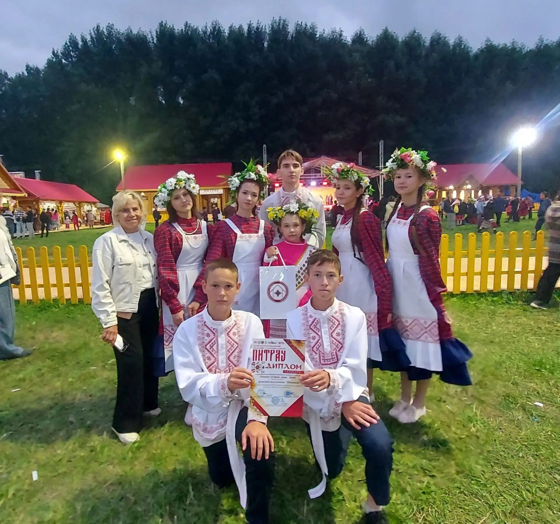 Хуҗа Хәсәннең «Инешкәй» балалар фольклор ансамбле «Питрау«дан лауреат булып кайтты