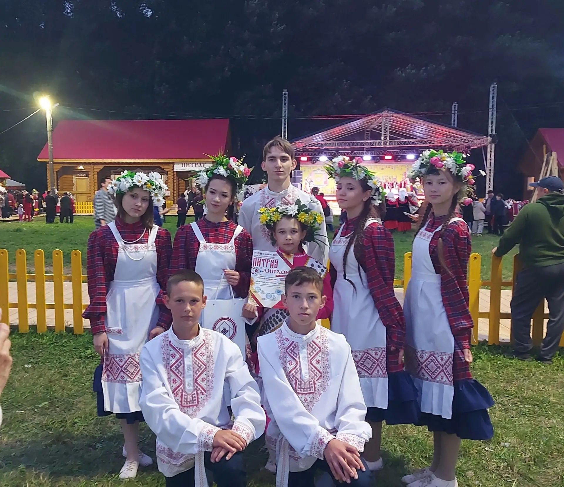 Хуҗа Хәсәннең «Инешкәй» балалар фольклор ансамбле «Питрау«дан лауреат булып кайтты