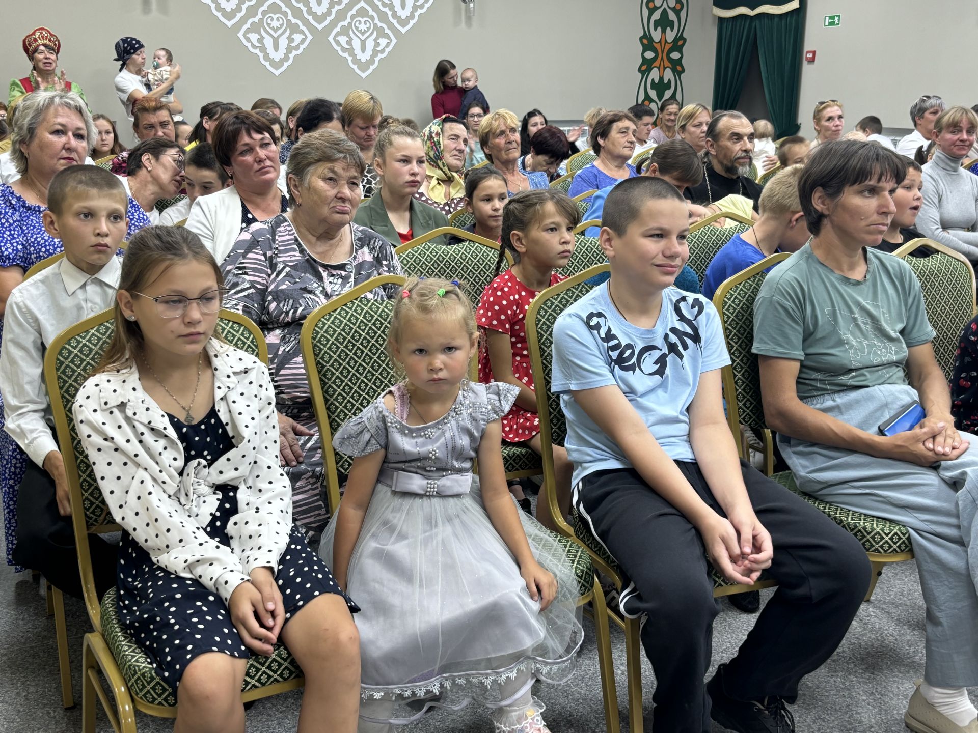 В Корноуховском доме культуры состоялся фестиваль семей «Сила семьи — в детях»