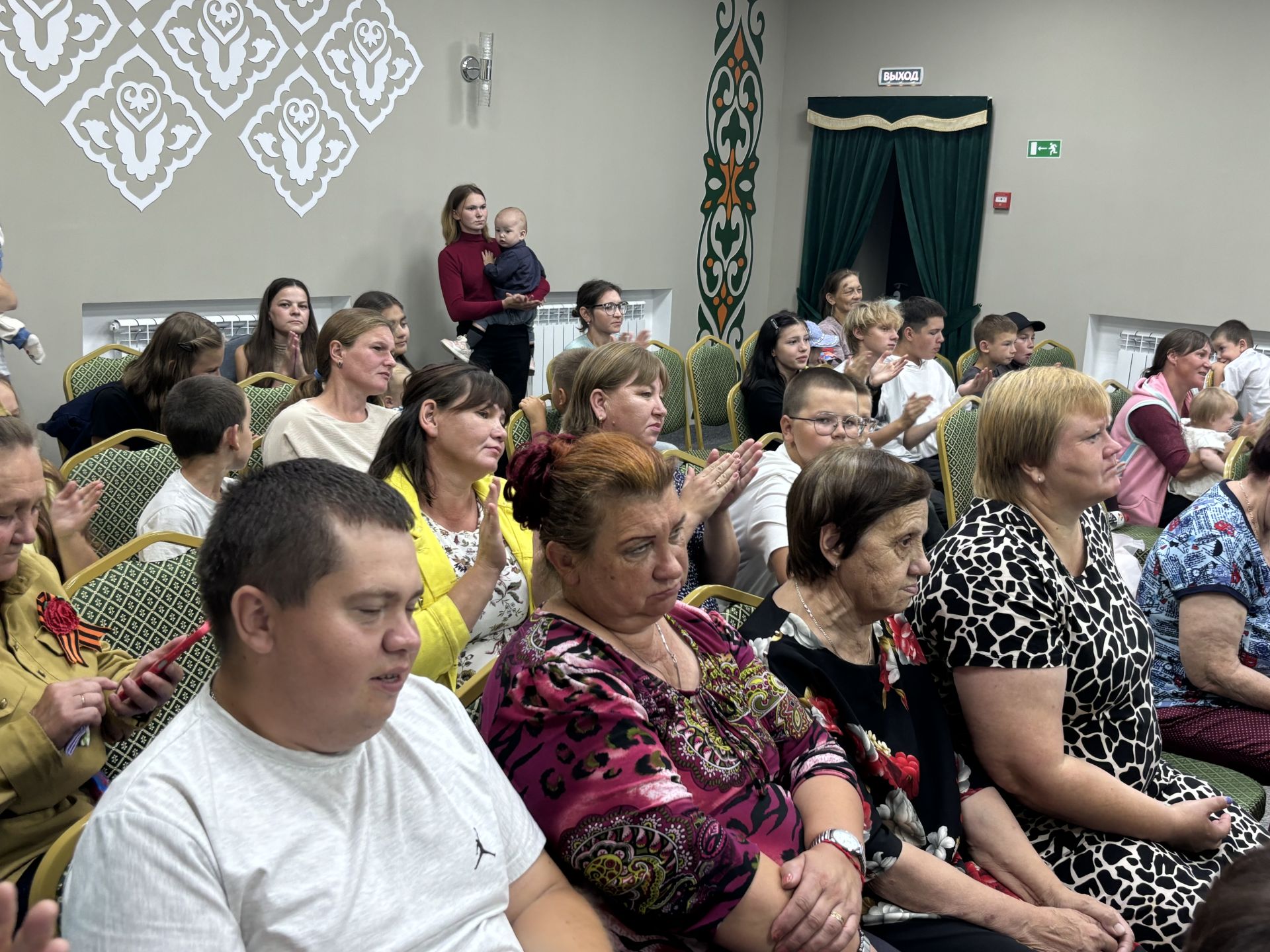 В Корноуховском доме культуры состоялся фестиваль семей «Сила семьи — в детях»