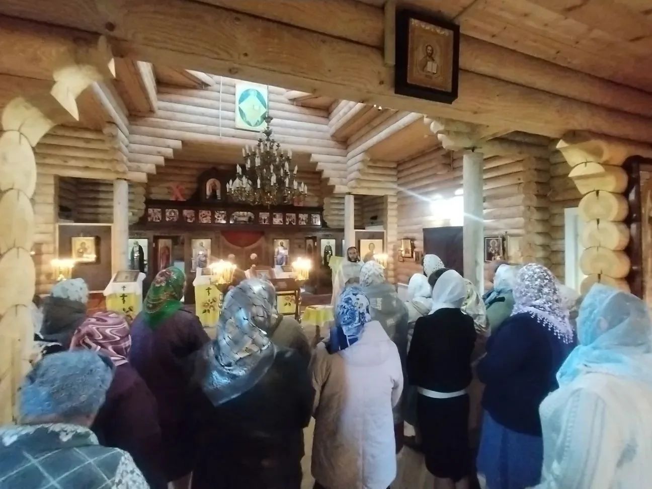 В храме Сергия Радонежского почтили память погибших и поддержали семьи участников СВО