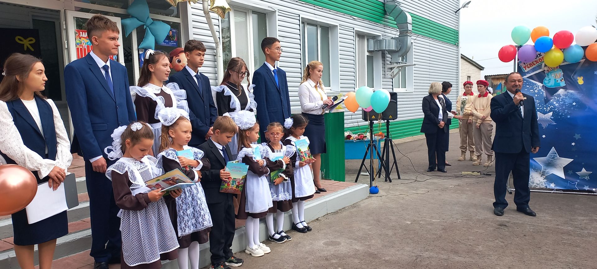 В добрый путь! Кулангинская школа встретила новый учебный год