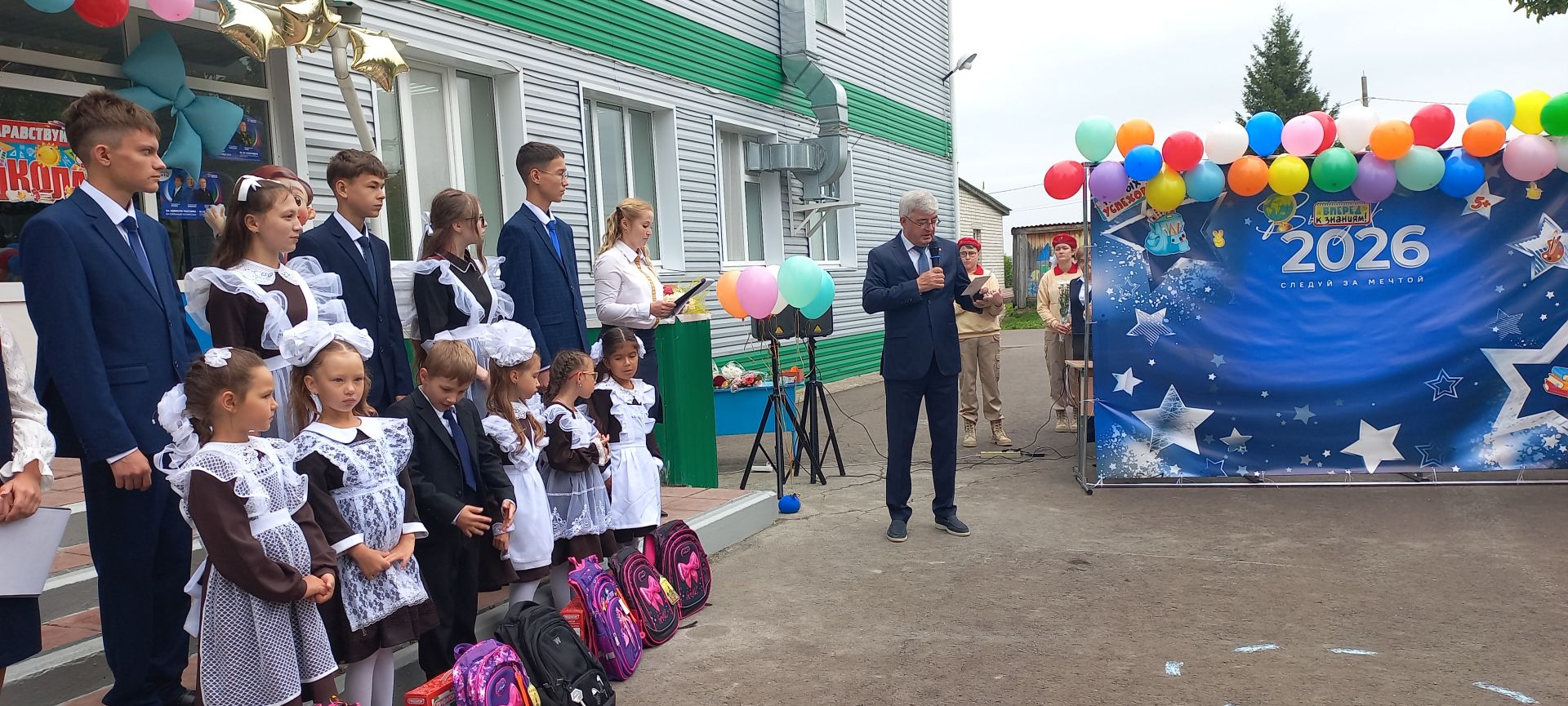 В добрый путь! Кулангинская школа встретила новый учебный год