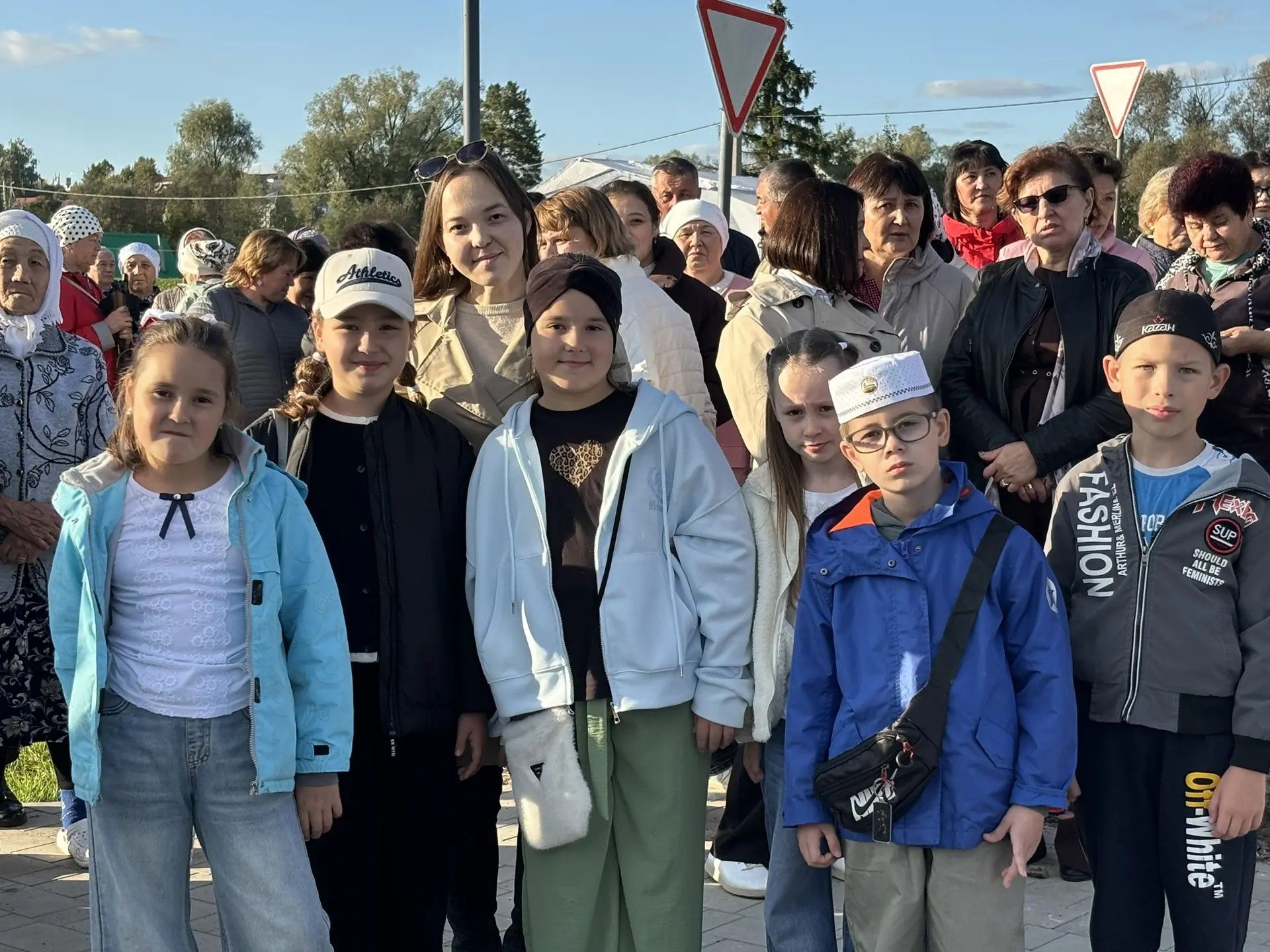 В обновленном парке Больших Кайбиц прошел фестиваль труда и доблести