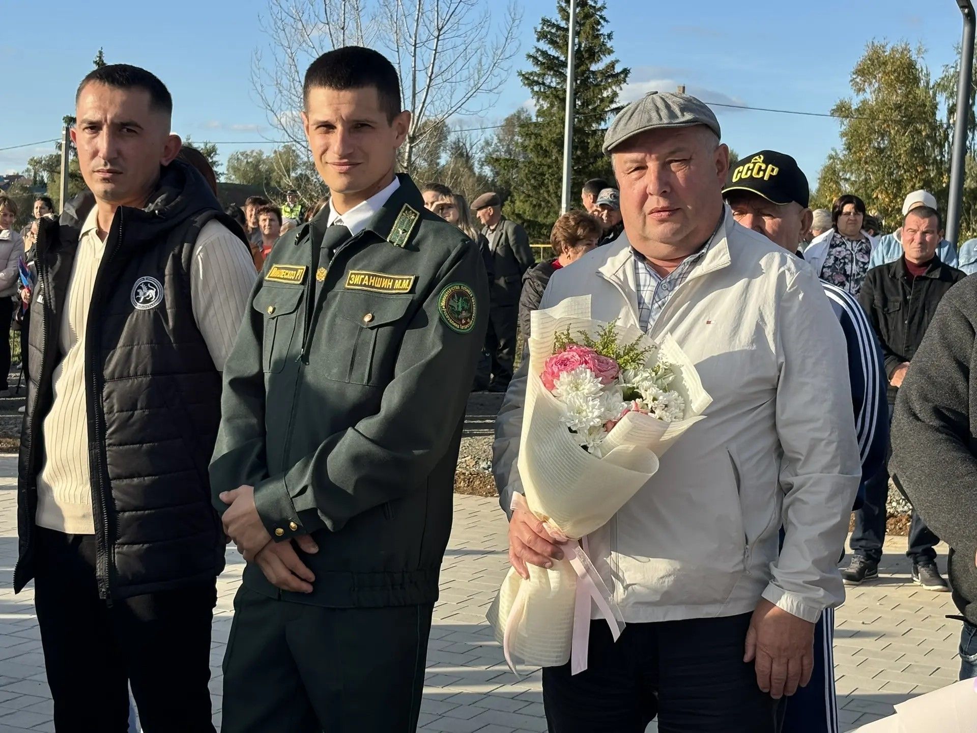 В обновленном парке Больших Кайбиц прошел фестиваль труда и доблести
