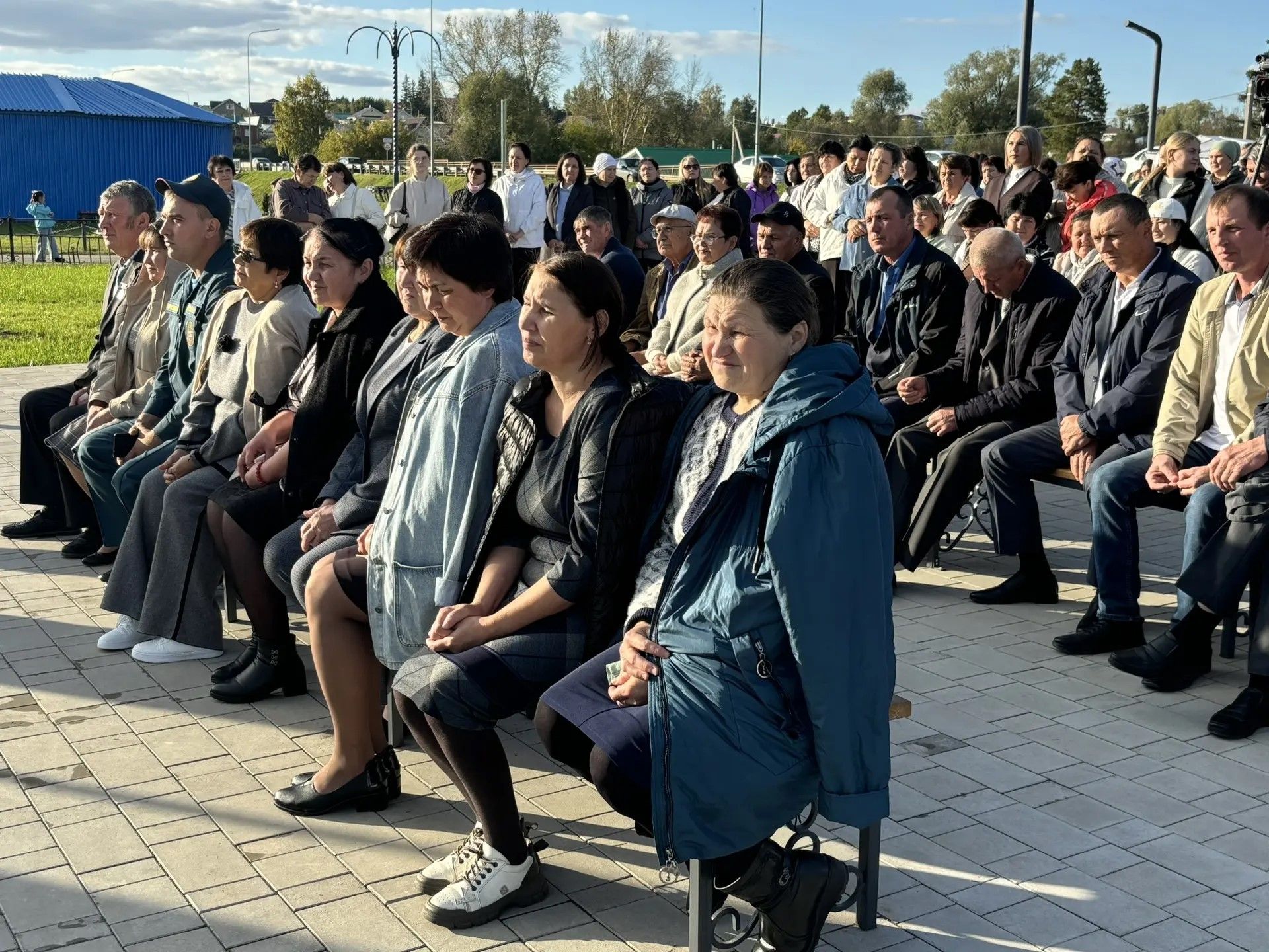 В обновленном парке Больших Кайбиц прошел фестиваль труда и доблести