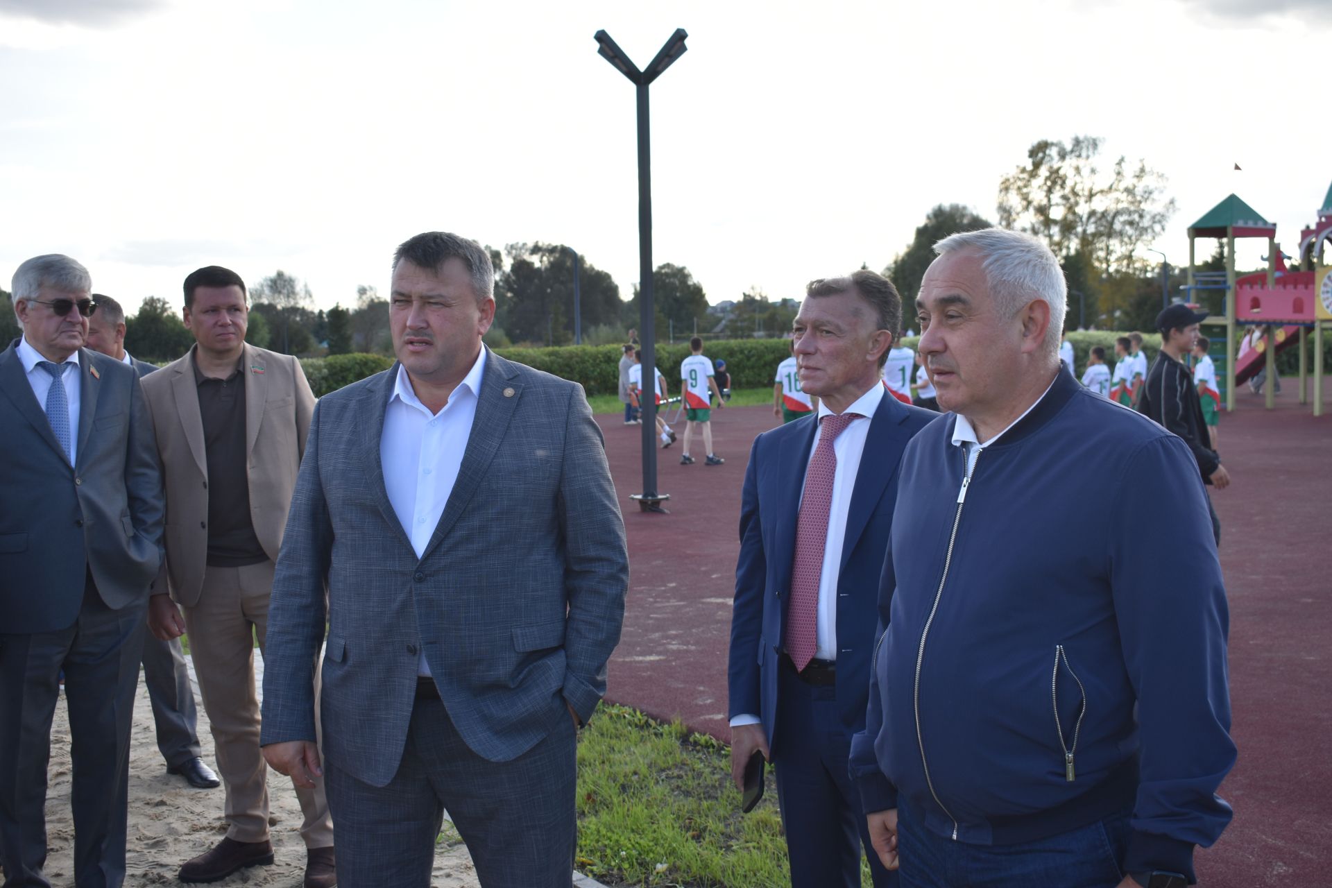 В обновленном парке Больших Кайбиц прошел фестиваль труда и доблести