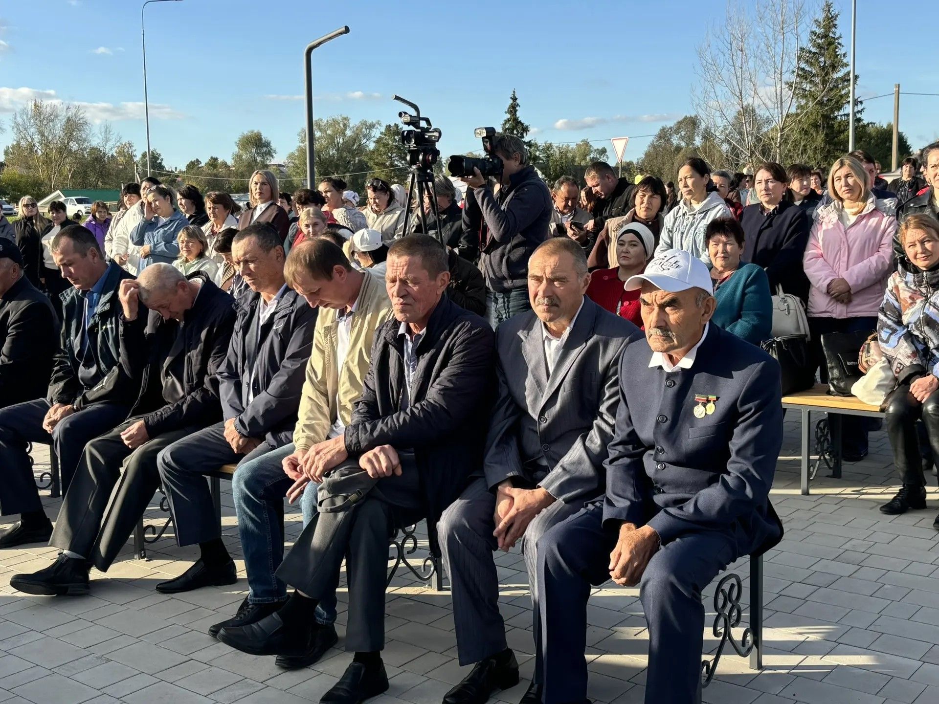 В обновленном парке Больших Кайбиц прошел фестиваль труда и доблести