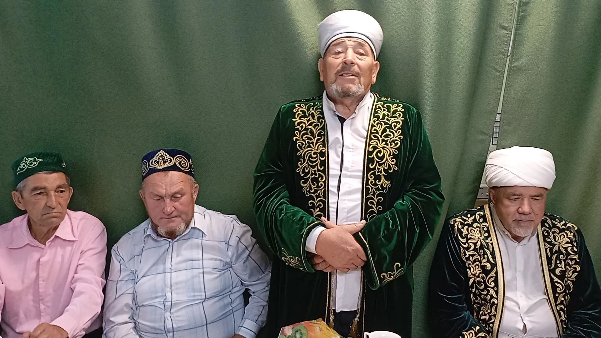 Түбән Кошман мәчетендә олуг бәйрәм: Мәүлид ашы үтте