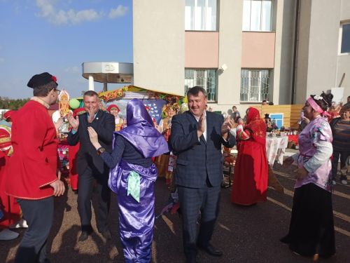 В Больших Кайбицах состоялась школьная ярмарка