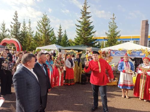 В Больших Кайбицах состоялась школьная ярмарка