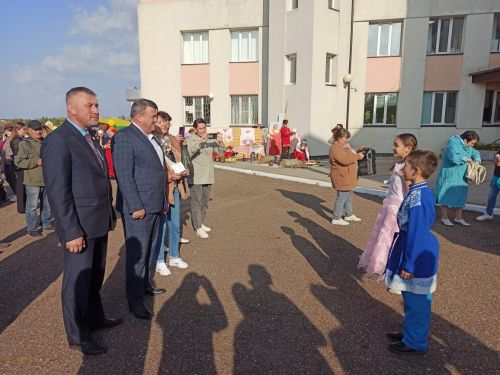 В Больших Кайбицах состоялась школьная ярмарка