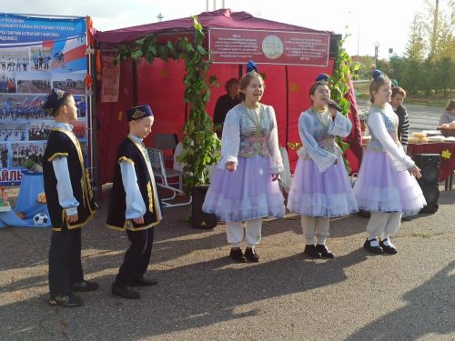 В Больших Кайбицах состоялась школьная ярмарка