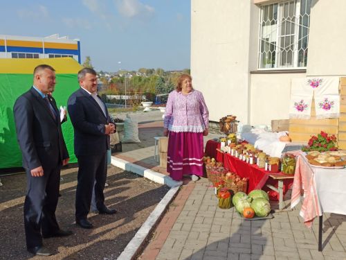 В Больших Кайбицах состоялась школьная ярмарка