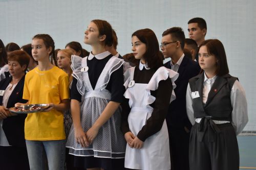 Для кайбицких школьников состоялась церемония посвящения в ряды «Движения первых»