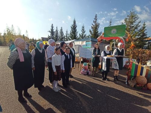 В Больших Кайбицах состоялась школьная ярмарка