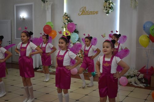 Кайбычта инвалид балаларны аналары белән бергә кунак иттеләр