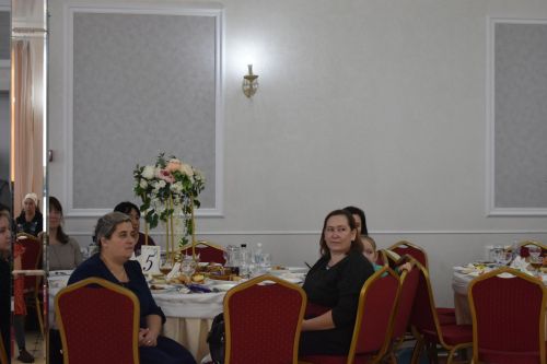 Кайбычта инвалид балаларны аналары белән бергә кунак иттеләр