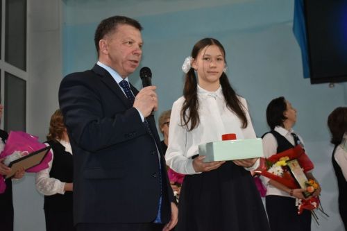В Федоровском с размахом отметили 155-летний юбилей школы