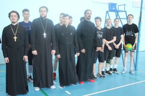 В Кайбицах состоялся волейбольный турнир среди православной молодежи