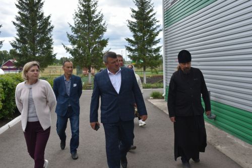 Кайбыч районы башлыгы мәктәпләр белән танышуын дәвам итә