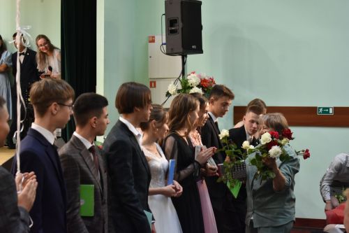 Олы Кайбыч мәктәбендә чыгарылыш кичәсе узды