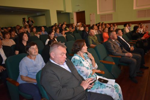 Олы Кайбыч мәктәбендә чыгарылыш кичәсе узды