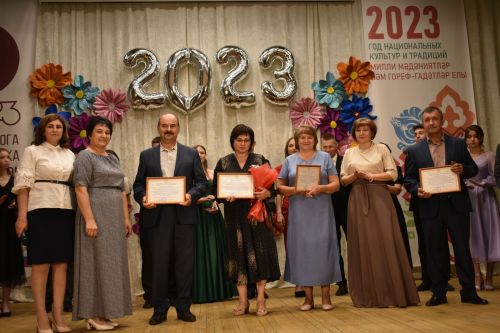 Олы Кайбыч мәктәбендә чыгарылыш кичәсе узды