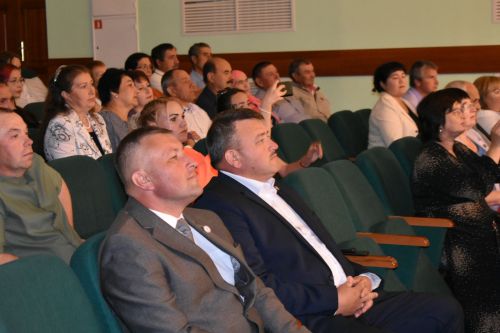 Олы Кайбыч мәктәбендә чыгарылыш кичәсе узды