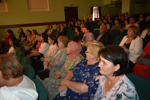 Олы Кайбыч мәктәбендә чыгарылыш кичәсе узды
