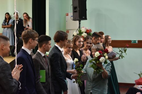 Олы Кайбыч мәктәбендә чыгарылыш кичәсе узды