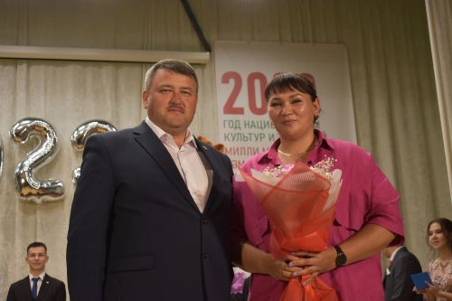 Олы Кайбыч мәктәбендә чыгарылыш кичәсе узды