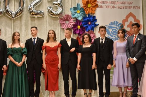 Олы Кайбыч мәктәбендә чыгарылыш кичәсе узды