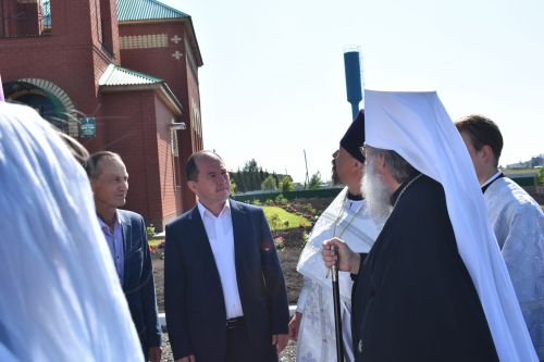 Митрополит Кирилл совершил великое освящение храма Живоначальной Троицы в селе Беляево