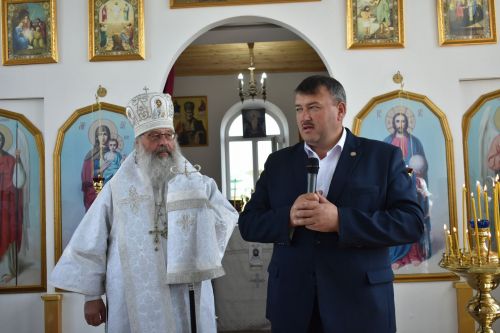 Митрополит Кирилл совершил великое освящение храма Живоначальной Троицы в селе Беляево