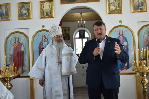 Митрополит Кирилл совершил великое освящение храма Живоначальной Троицы в селе Беляево