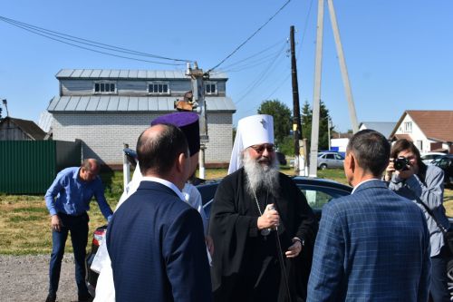 Митрополит Кирилл совершил великое освящение храма Живоначальной Троицы в селе Беляево